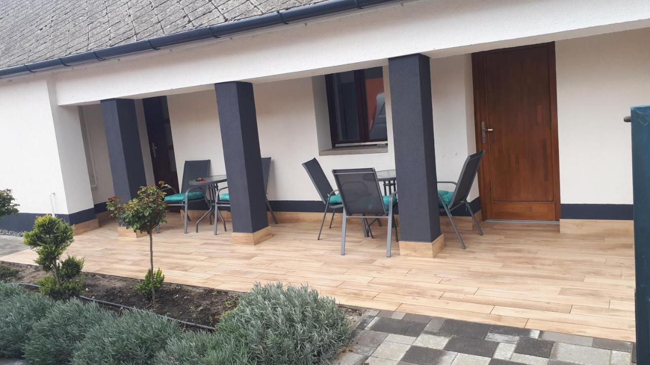 Eden Apartman Hajduszoboszlo Exterior photo